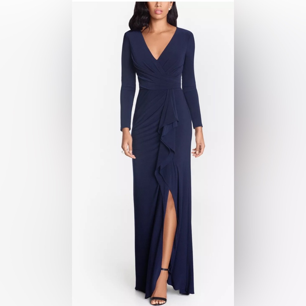 BETSY & ADAM
Ruffled Side-Slit Gown size 12P